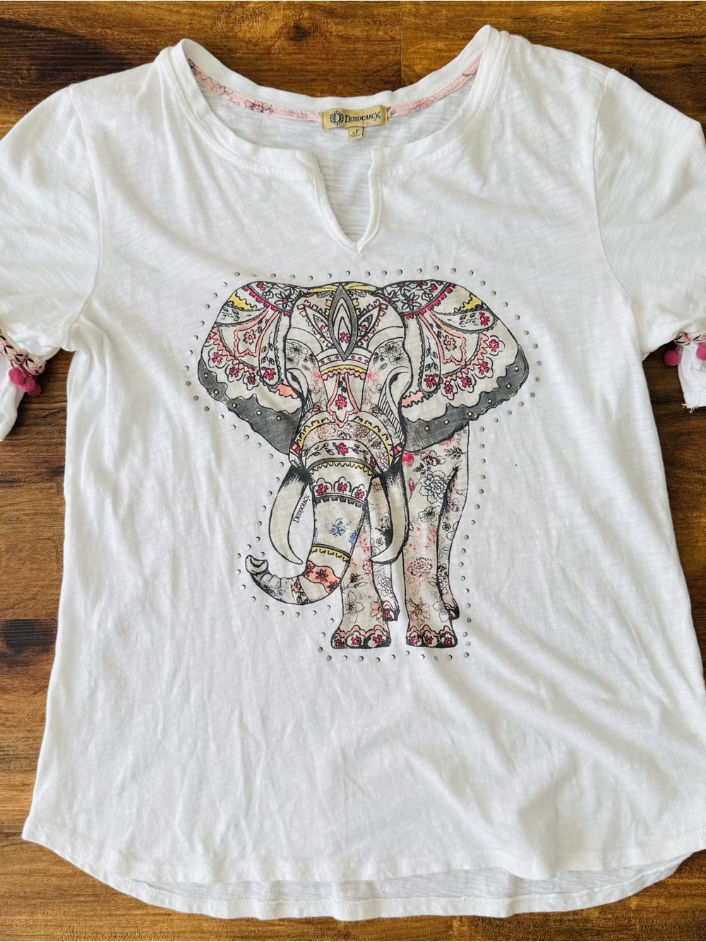 Democracy White Notch-Neck Tee with Pink Trim Size Small